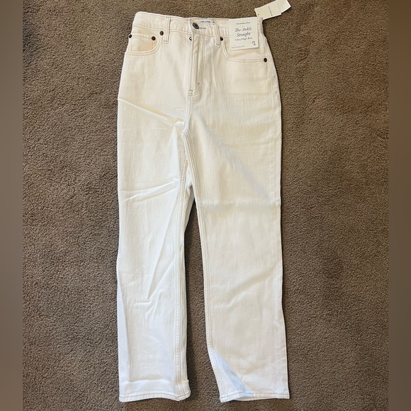 Abercrombie & Fitch Ankle Straight Ultra High Rise white Jean - SHORT - Picture 1 of 2